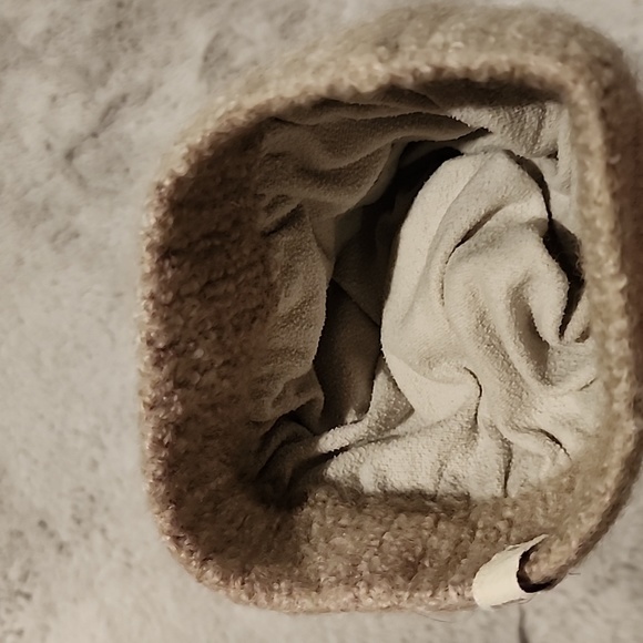 Kids Toque - Picture 2 of 2